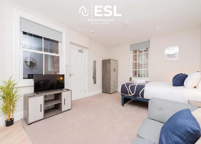 Studio 1, First Floor Town Centre Apartment
